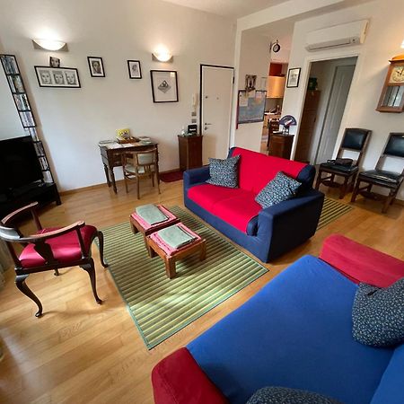 Appartamento Casa Sul Fiume 帕爾馬 外观 照片